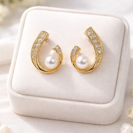 Luxury Pearl Crystal Hoop Stud Earrings for Women