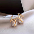 Luxury Pearl Twist Stud Earrings for Women