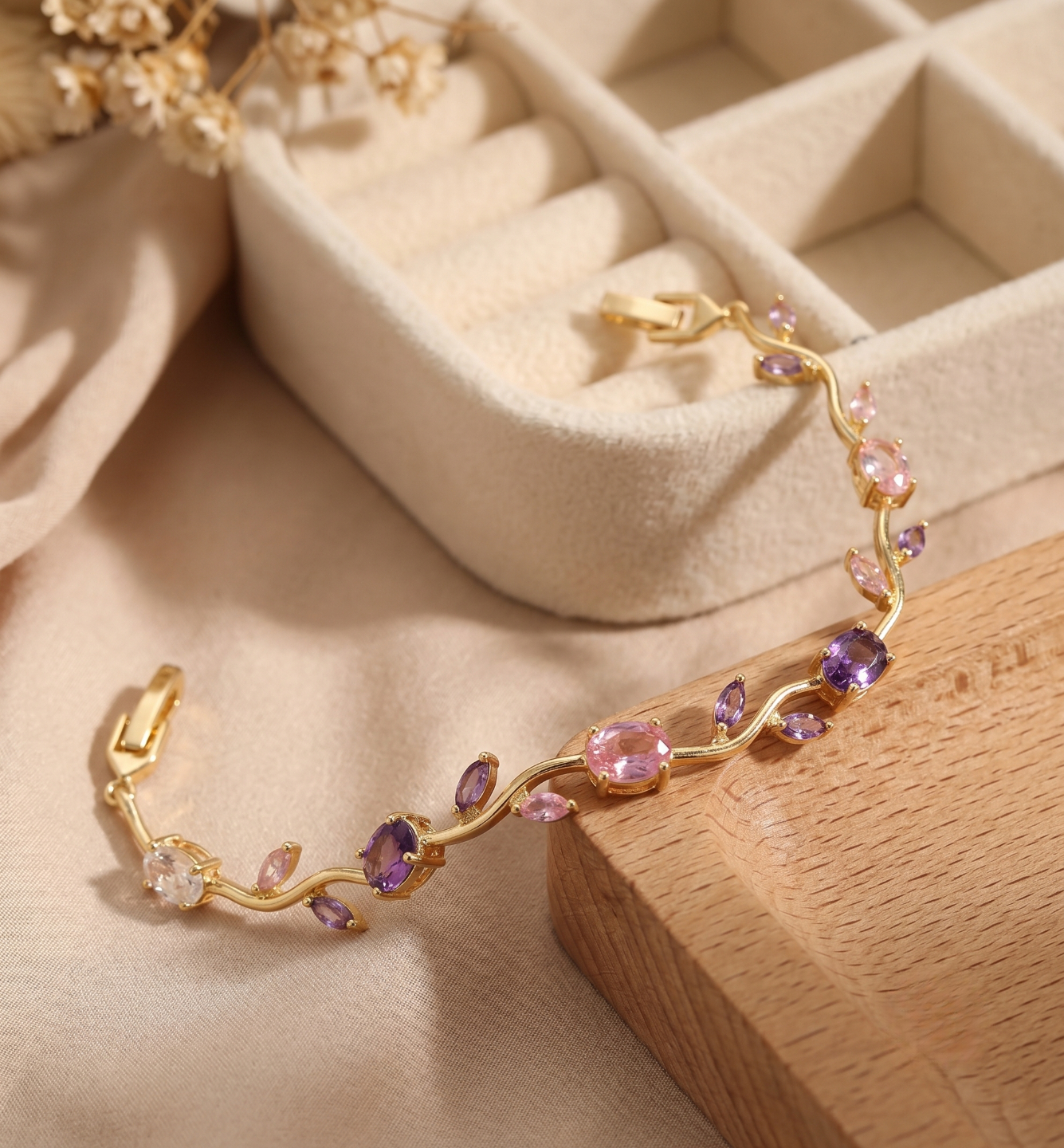 Princess Aura Tulip Bracelet